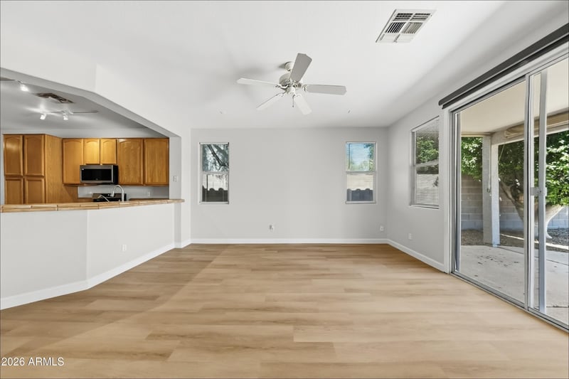907 S Roanoke St, Gilbert, AZ 85296
