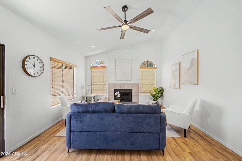 907 W Barbados Dr, Gilbert, AZ 85233
