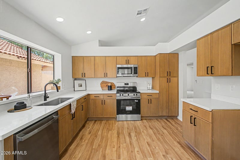 907 W Barbados Dr, Gilbert, AZ 85233