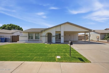 907 Straford Dr, Chandler, AZ 85225