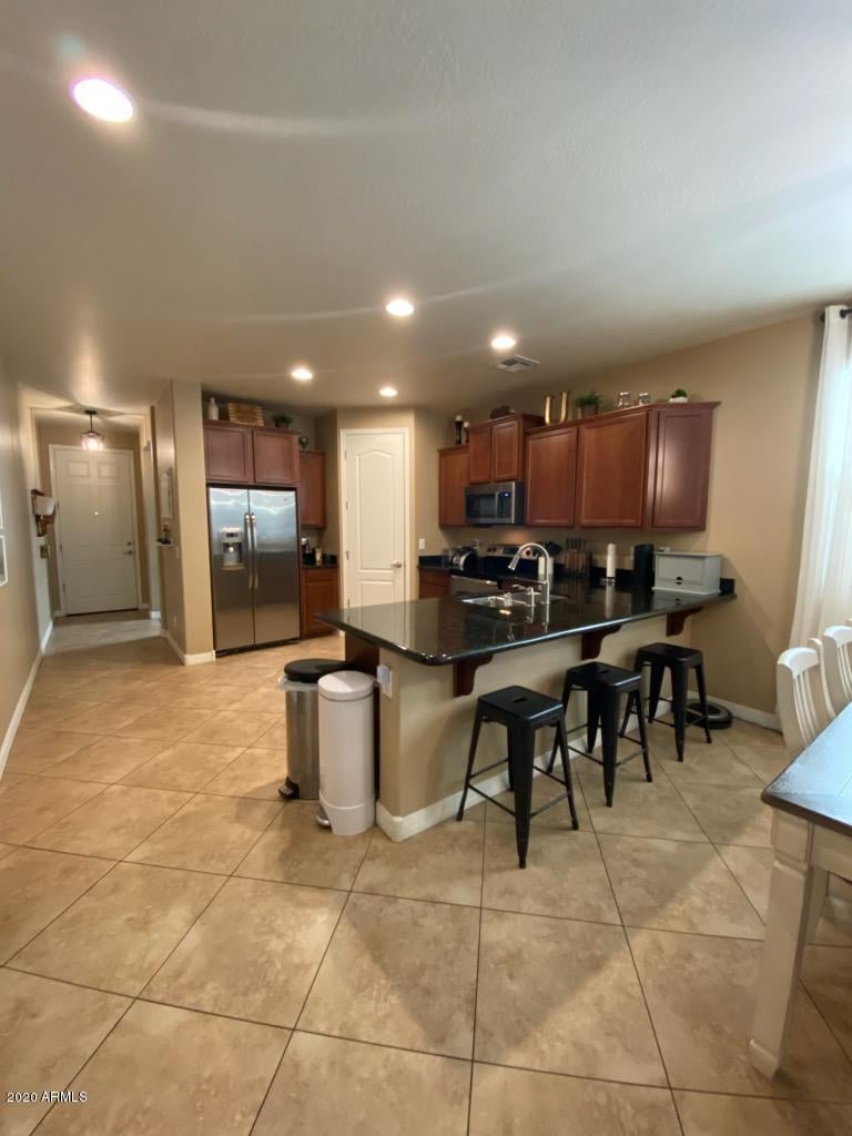 9075 W Myrtle Ave, Glendale, AZ 85305