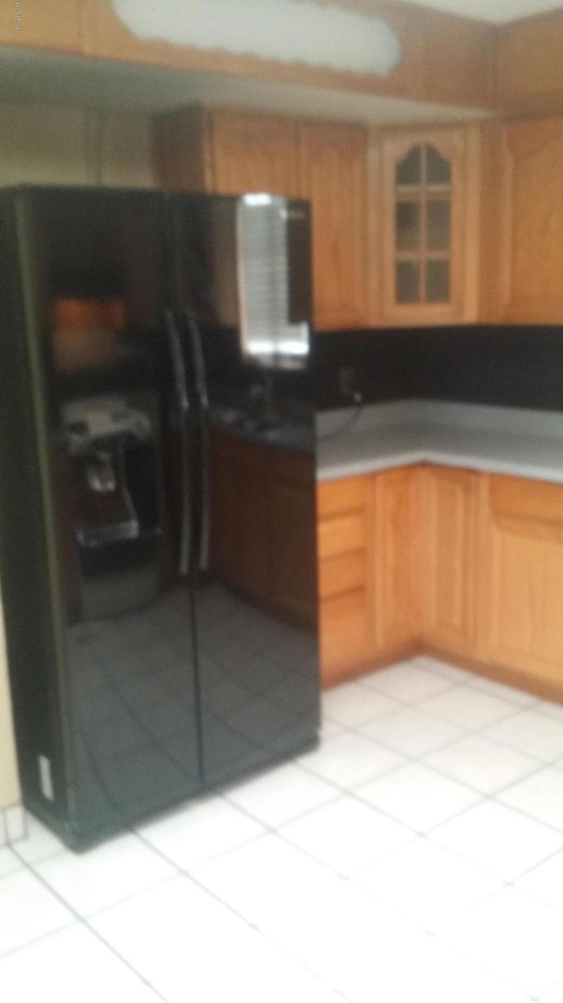 908 E Cavalier Dr E, Phoenix, AZ 85014