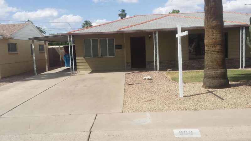 908 E Cavalier Dr E, Phoenix, AZ 85014