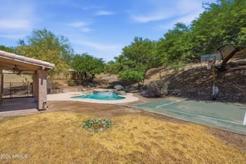 908 E Verbena Dr, Phoenix, AZ 85048