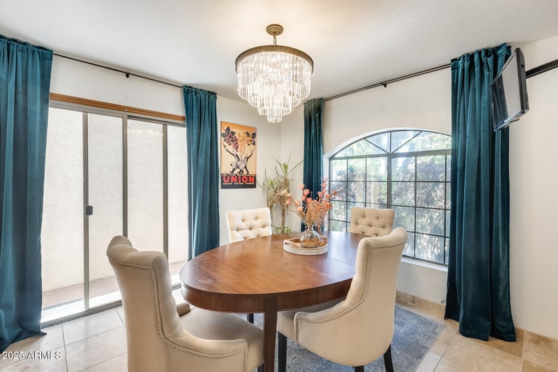 908 Flynn Ln, Phoenix, AZ 85013