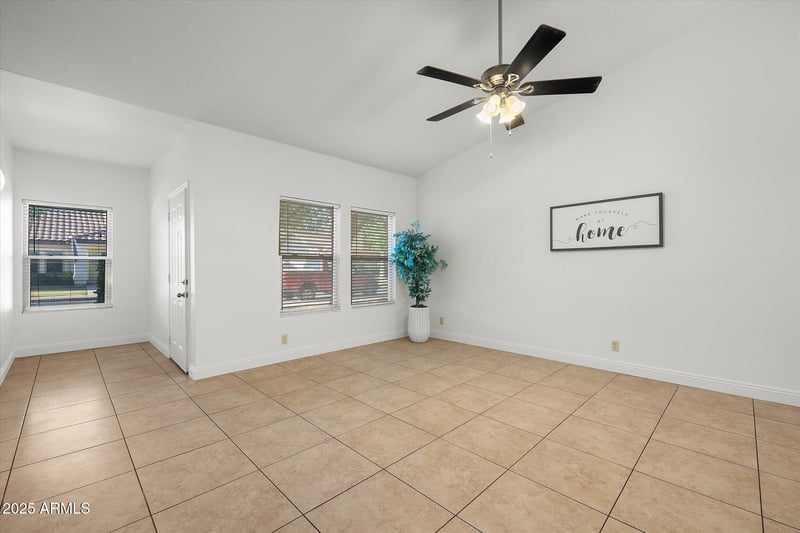 908 Vaughn Ave, Gilbert, AZ 85234