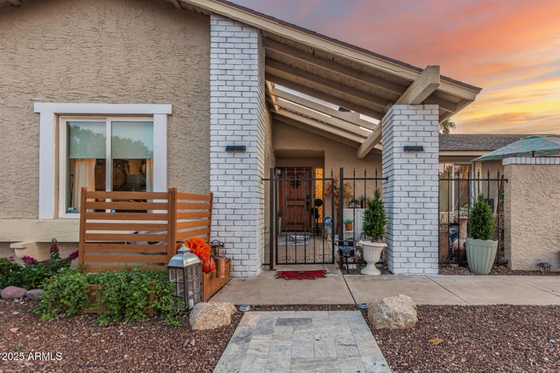 9083 Friess Dr, Scottsdale, AZ 85260