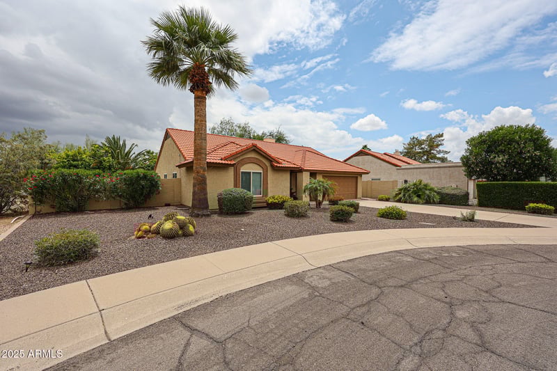 9085 Windrose Dr, Scottsdale, AZ 85260