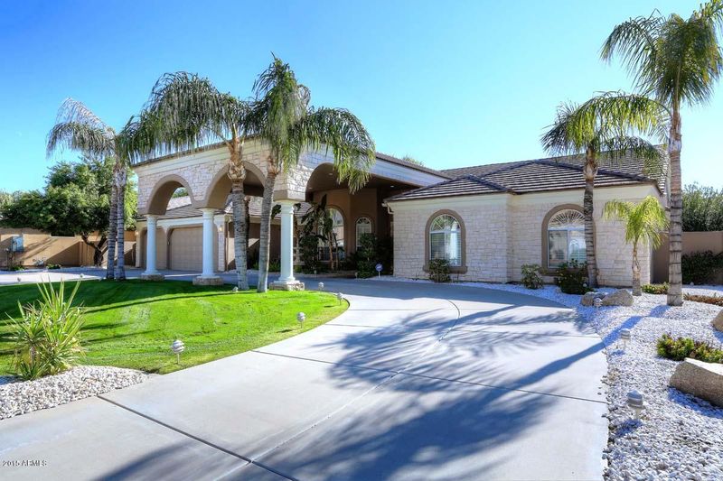 9087 E Charter Oak Dr, Scottsdale, AZ 85260