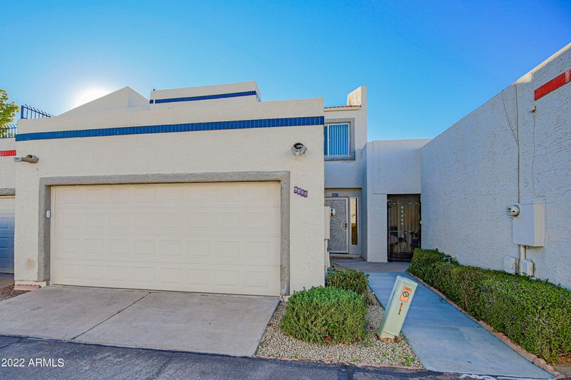 9088 N 47th Dr, Glendale, AZ 85302
