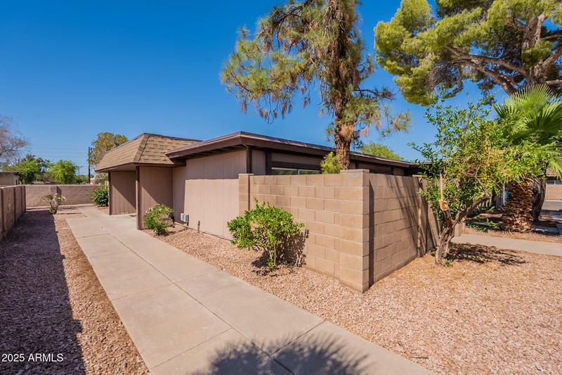 909 Acapulco Ln #A, Tempe, AZ 85281