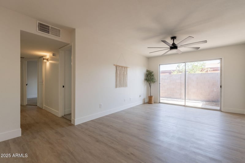909 Acapulco Ln #A, Tempe, AZ 85281