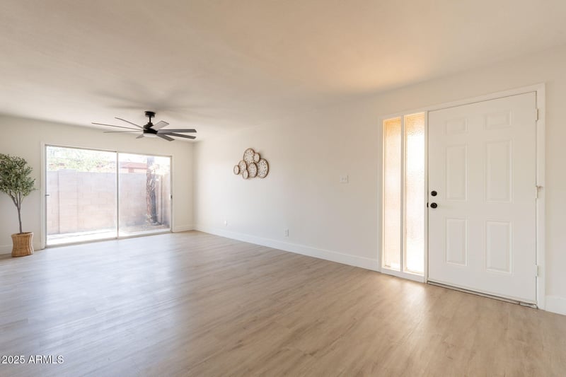 909 Acapulco Ln #A, Tempe, AZ 85281