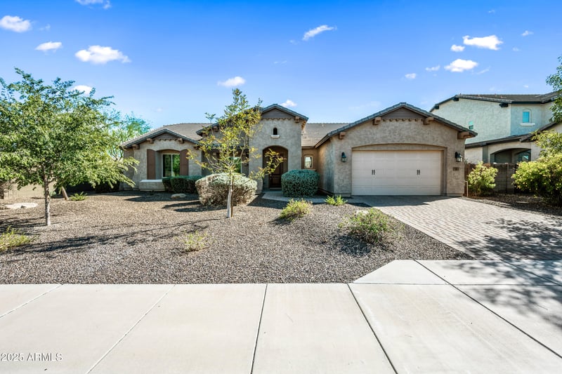 909 Bridgeport Pw, Gilbert, AZ 85295