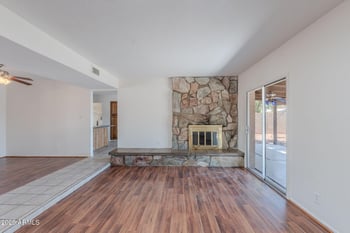 909 Isabella Ave, Mesa, AZ 85210