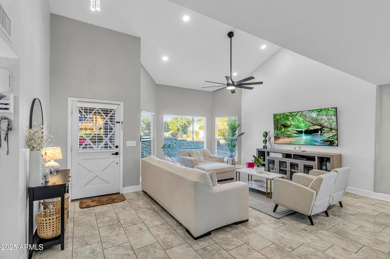 909 Obispo Ave, Mesa, AZ 85210