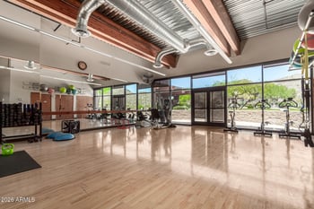 909 Spur Dr, Phoenix, AZ 85085