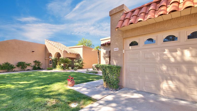 9091 E Winchcomb Dr, Scottsdale, AZ 85260