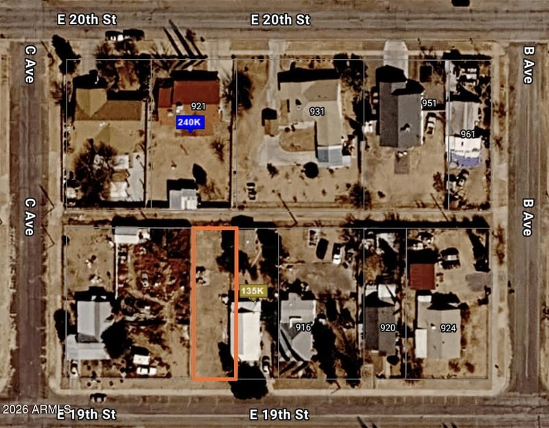 910 19th St #17, Douglas, AZ 85607