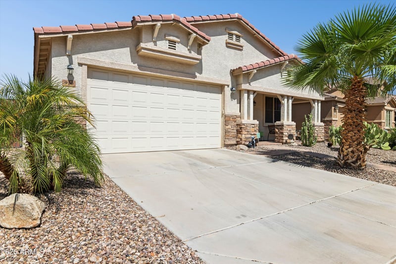 910 E Crimm Rd, San Tan Valley, AZ 85143