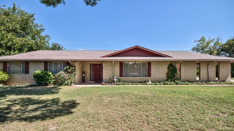 910 E Desert Ln, Gilbert, AZ 85234