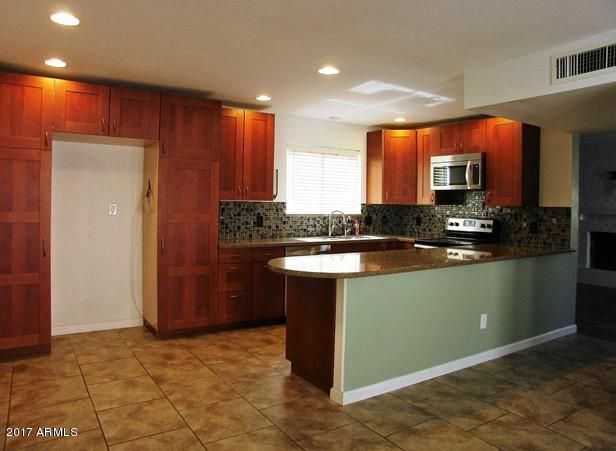 910 E Escuda Dr, Phoenix, AZ 85024