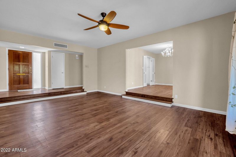 910 E Laguna Dr, Tempe, AZ 85282