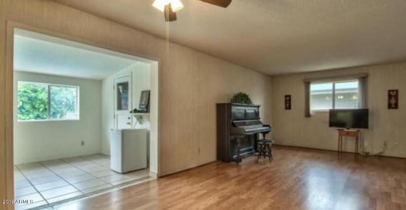 910 E Loyola Dr, Tempe, AZ 85282