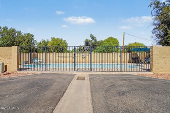910 N Center St #16, Mesa, AZ 85201