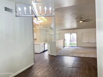 910 Paradise Dr, Gilbert, AZ 85233