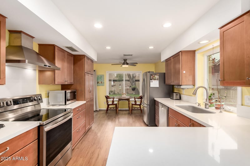 910 Plata Ave, Mesa, AZ 85210