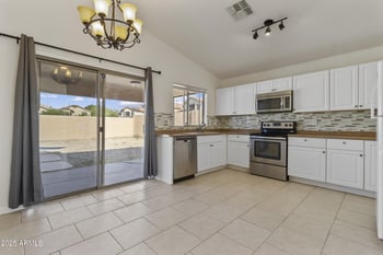 910 Potter Dr, Phoenix, AZ 85024