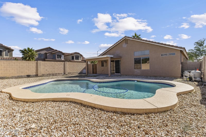 910 Potter Dr, Phoenix, AZ 85024