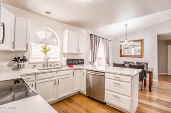 910 Redondo Dr, Gilbert, AZ 85233