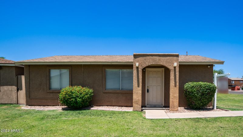910 S Acorn Ave, Tempe, AZ 85288