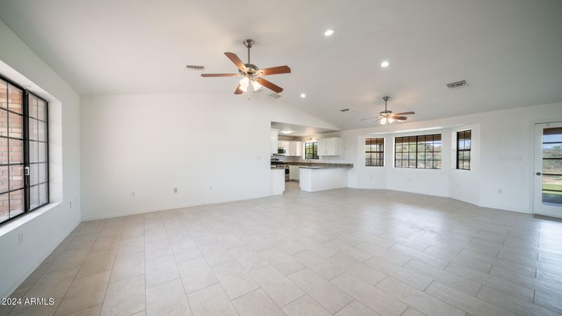 910 W Irvine Rd, Phoenix, AZ 85086