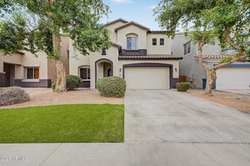 910 Saguaro Ln, San Tan Valley, AZ 85143