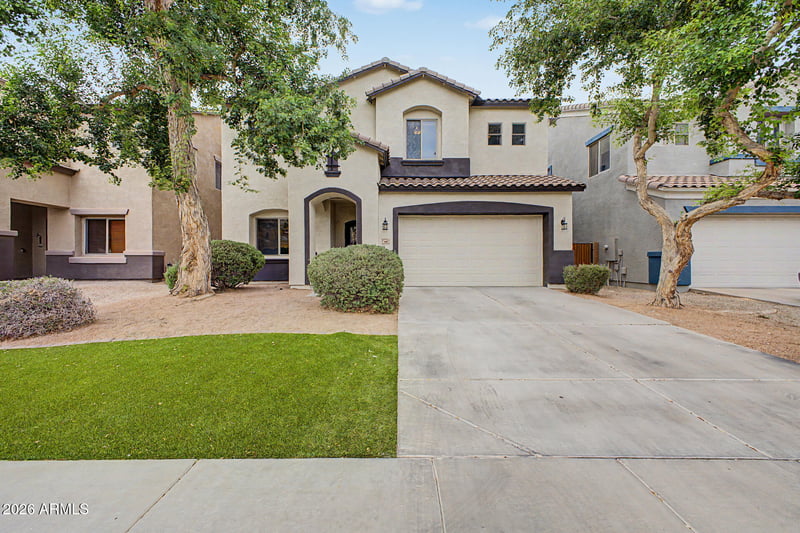 910 Saguaro Ln, San Tan Valley, AZ 85143