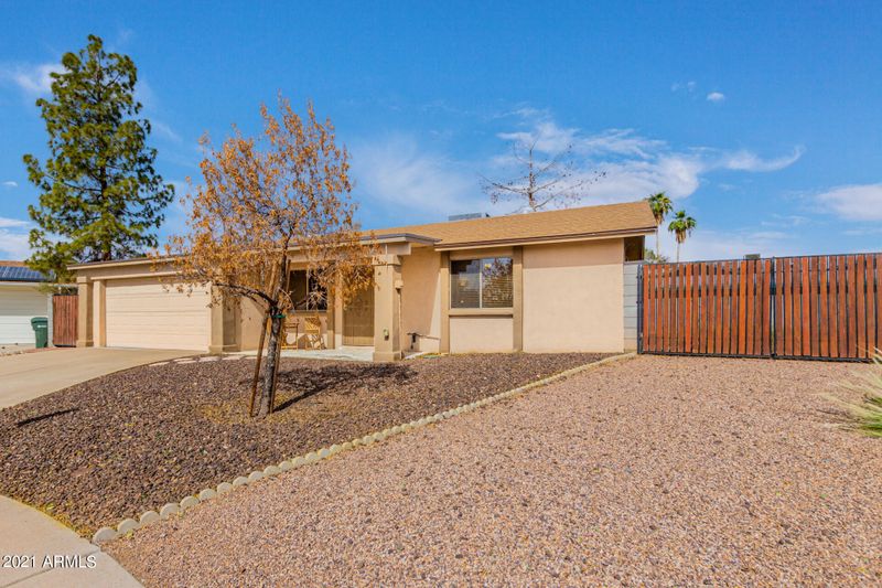 910 W Villa Maria Dr, Phoenix, AZ 85023