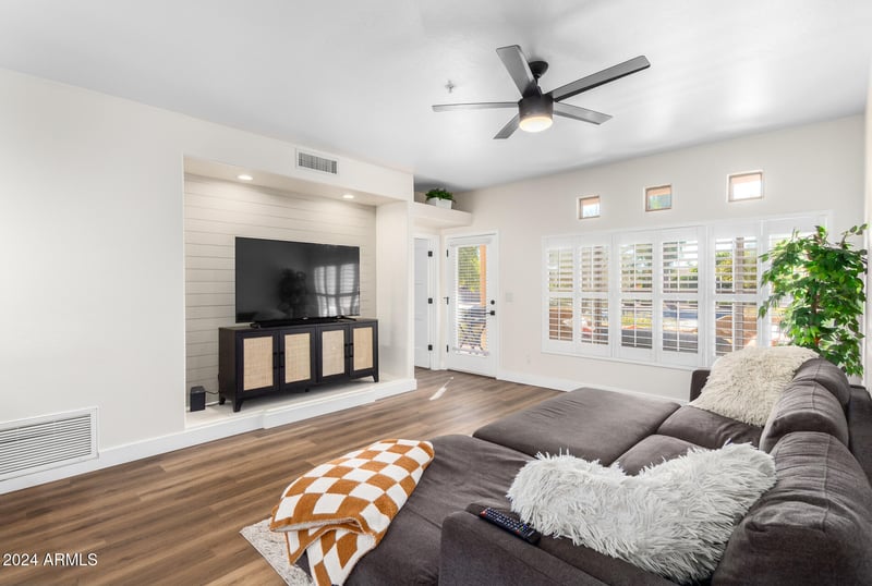 9100 Raintree Dr #144, Scottsdale, AZ 85260