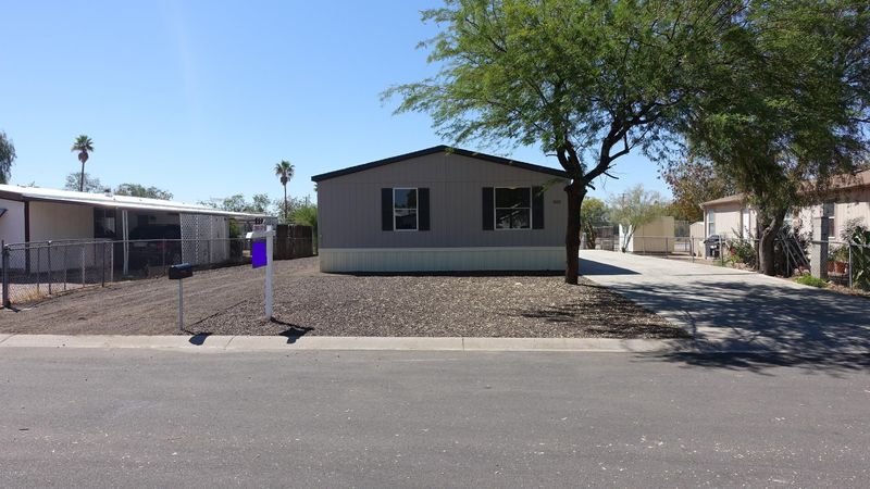 9101 E Butternut Ave, Mesa, AZ 85208