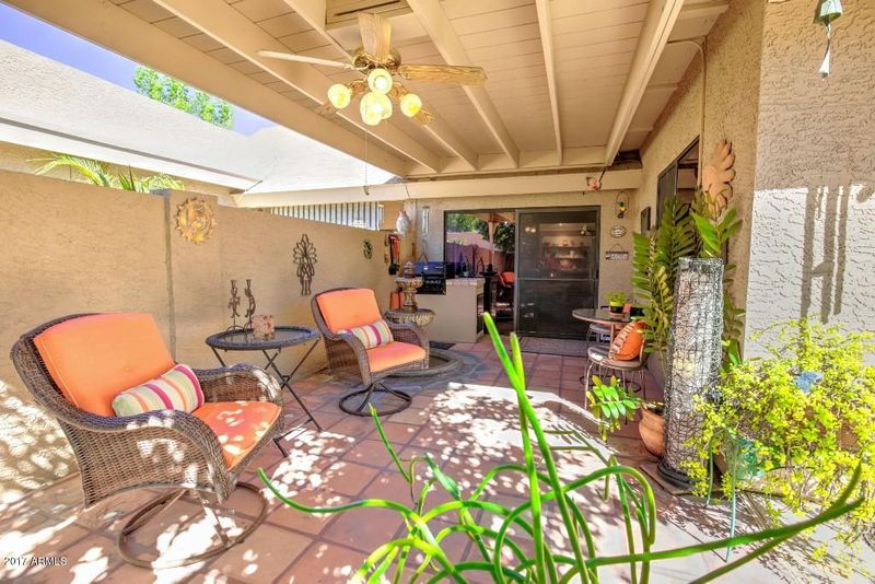 9101 E Gelding Dr, Scottsdale, AZ 85260