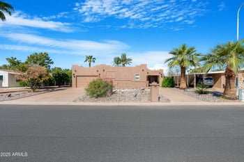 9102 Lakeview Dr, Sun Lakes, AZ 85248