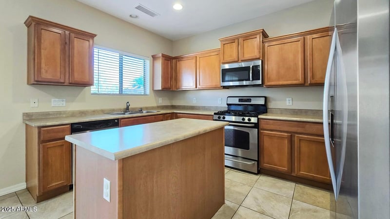 9107 185th Ave, Waddell, AZ 85355