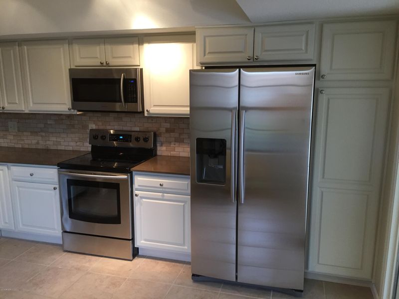 9107 E Winchcomb Dr, Scottsdale, AZ 85260