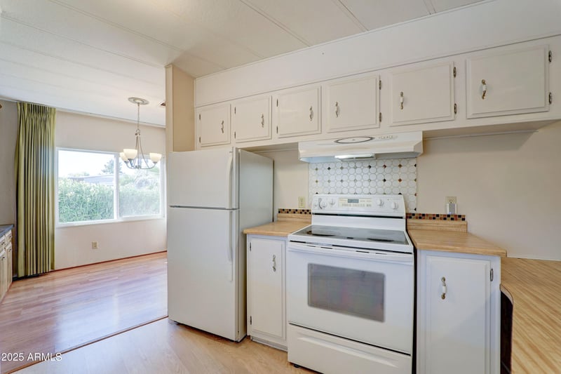 9109 Country Club Dr, Sun Lakes, AZ 85248