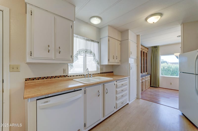 9109 Country Club Dr, Sun Lakes, AZ 85248