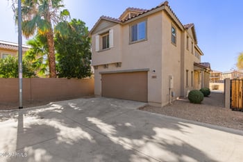 911 Agua Fria Ln, Avondale, AZ 85323