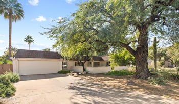 911 Gleneagles Dr, Phoenix, AZ 85023