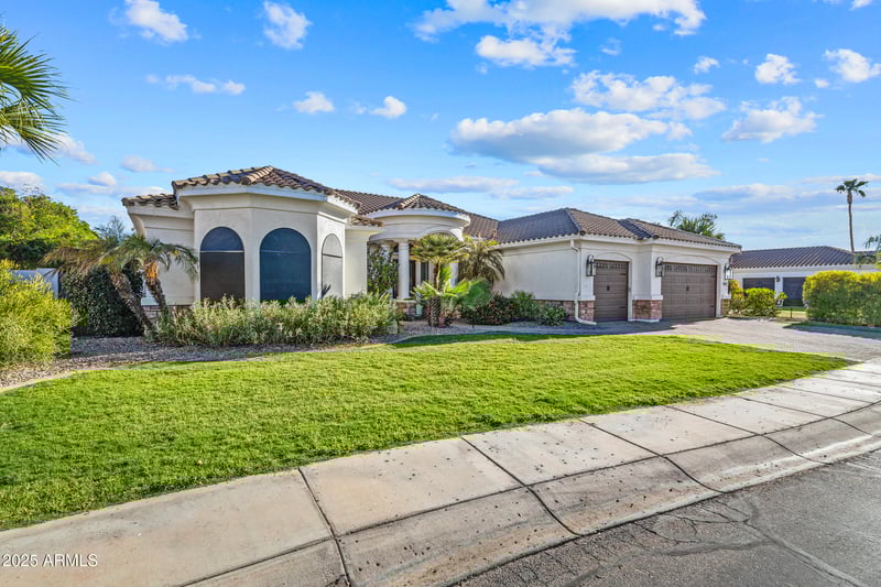 911 Kaibab Pl, Chandler, AZ 85249